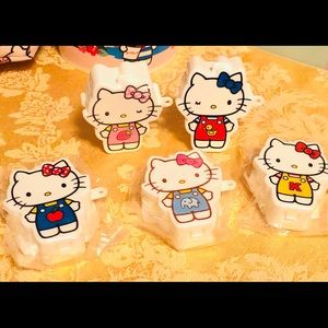 Cute Mini Hello Kitty Pill Cases (5)